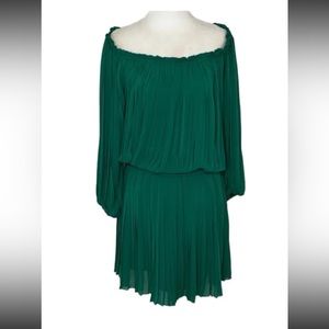MAX STUDIO PLEATED GREEN LONG SLEEVE COCKTAIL DRESS. Large